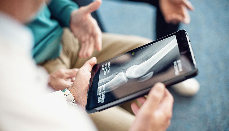 Dürfen Angehörige Einsicht in die Patientenakte nehmen?